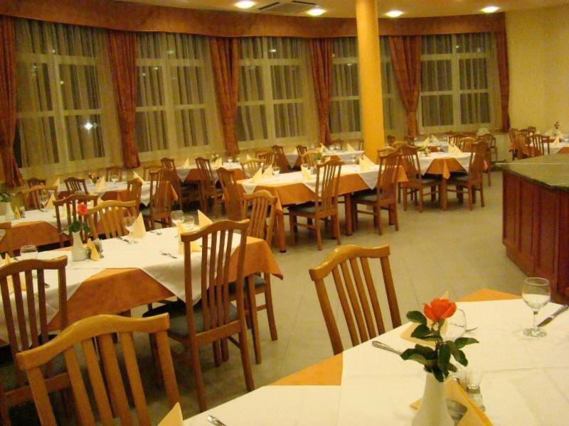 Hotel Ovit Keszthely Εξωτερικό φωτογραφία