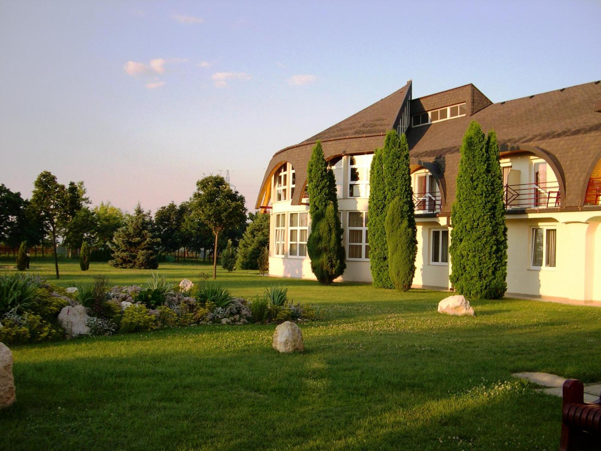 Hotel Ovit Keszthely Εξωτερικό φωτογραφία