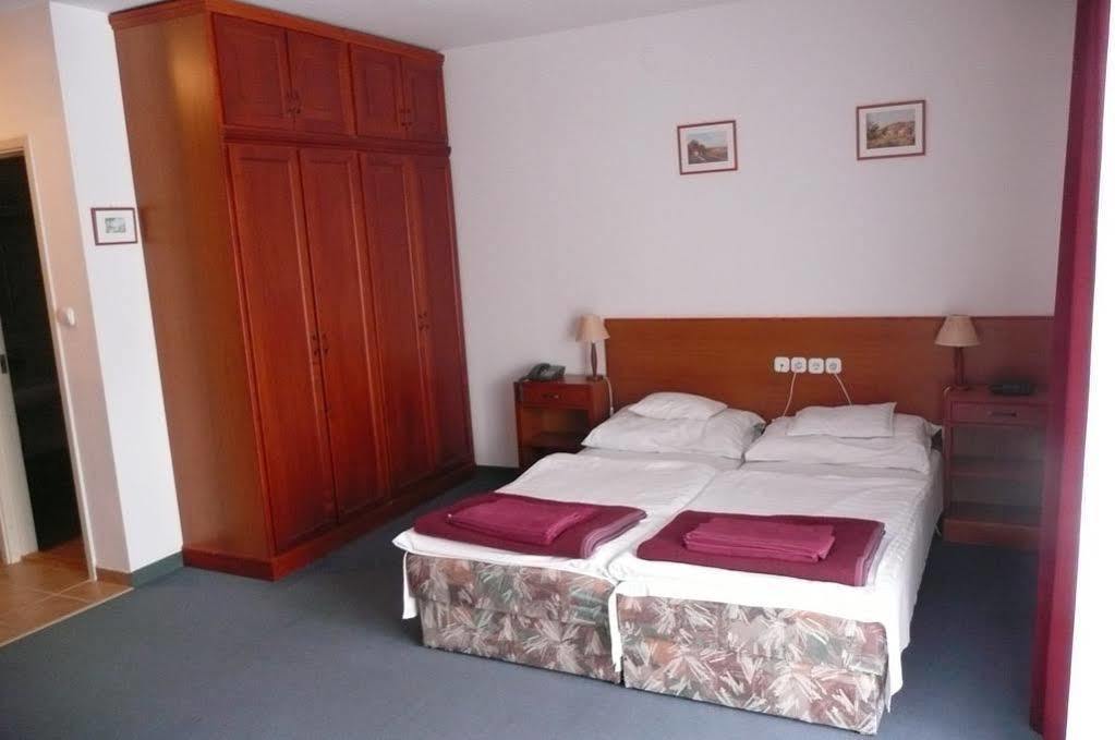 Hotel Ovit Keszthely Εξωτερικό φωτογραφία